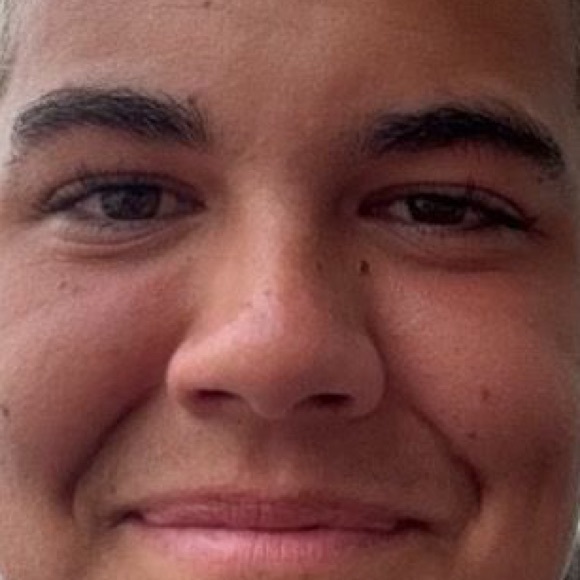 Meet your Posher, Dominic - Picture 1 of 1